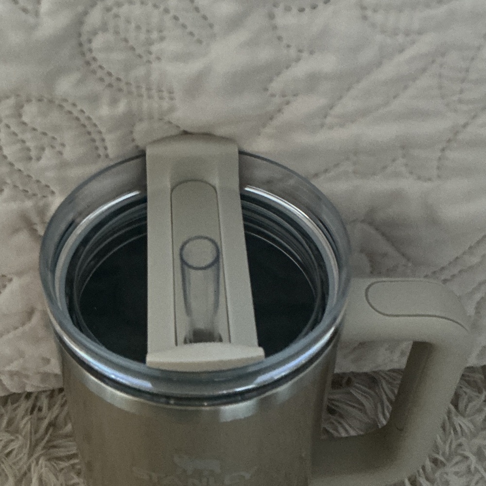 Stanley Metallic Gold Tumbler with Handle - Picture 4 of 6